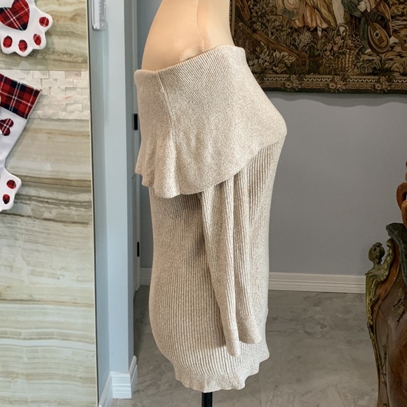New York & Co. 7th Avenue‎ Tan Off Shoulder Wide Layered Ribbed Sweater Size M - Picture 3 of 7